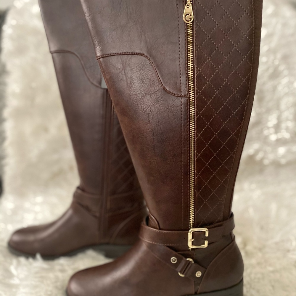 Boots - Picture 4 of 4